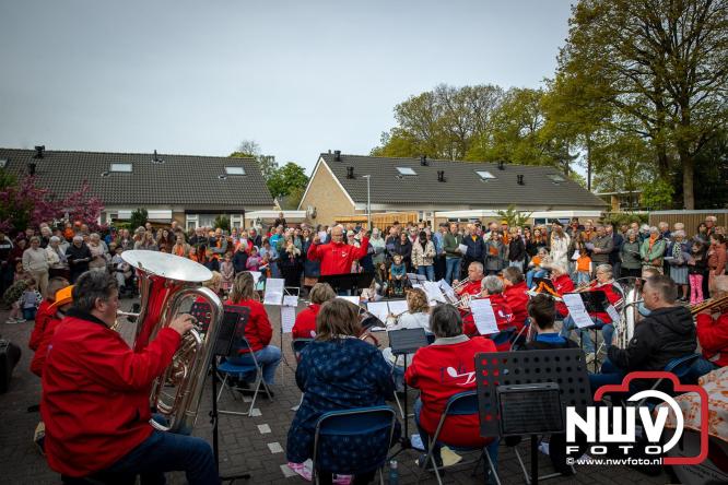 ’t Harde kleurt oranje, gezelligheid op z’n best tijdens Koningsdag 2026! - &copy; NWVFoto.nl
